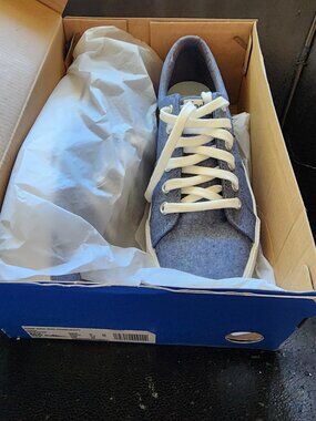 NIB, Keds Womens Sz 8 Blue Chambray Sneakers